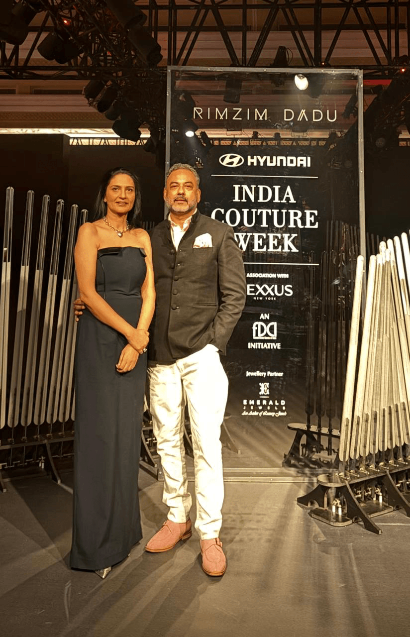 Manish Kumar Baheti in talk with rohini rana
